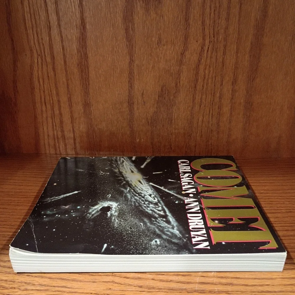 COMET by Carl Sagan & Ann Druyan 1985 Trade Paperback Book